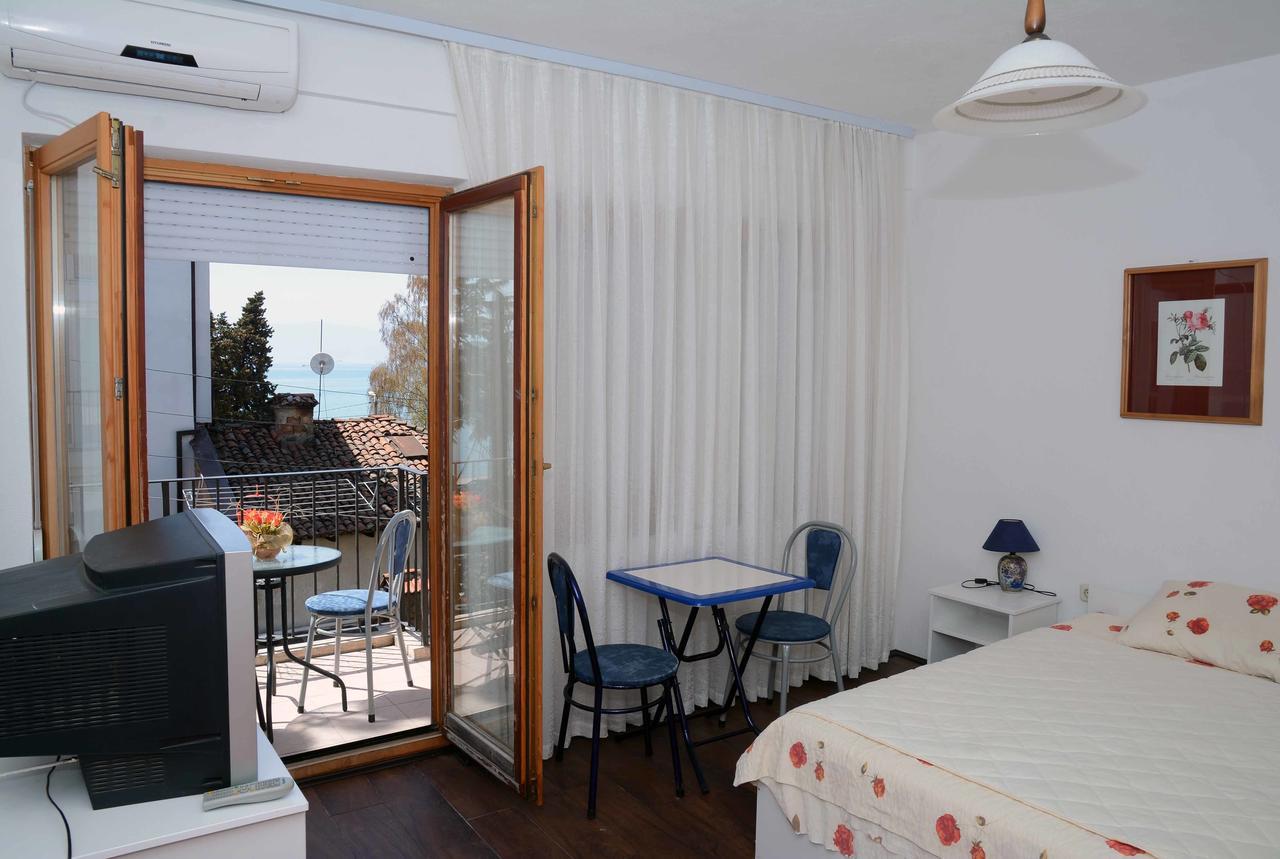 Vila Delfin Ohrid Eksteriør billede